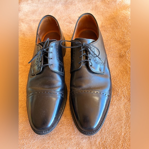 Allen Edmonds Clifton Cap-toe Oxford Dress Shoe 
Size 12 main image 5